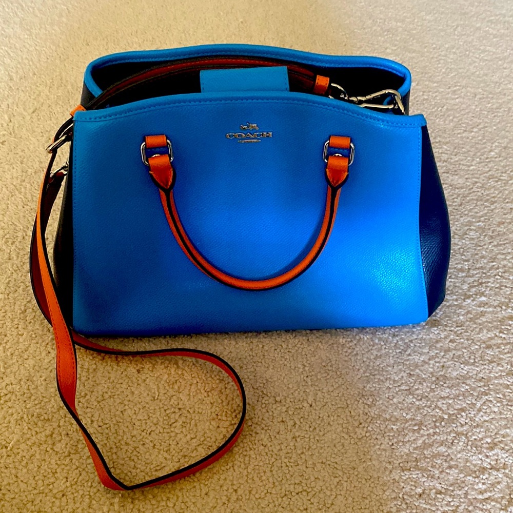 Coach bucket purse!
